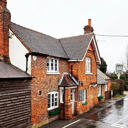The Six Bells Hotell Beenham Exteriör bild